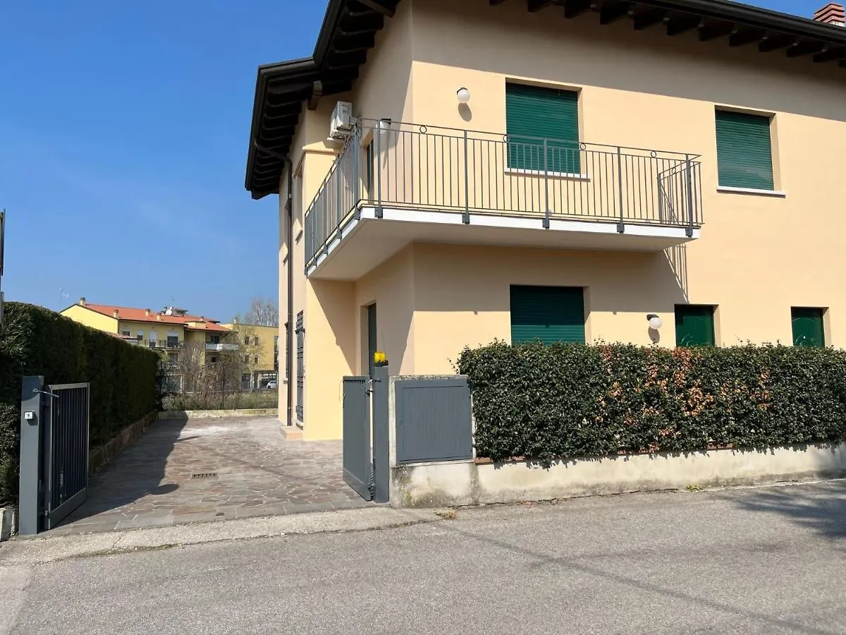 Sebino 11 Apartment Peschiera del Garda Italy