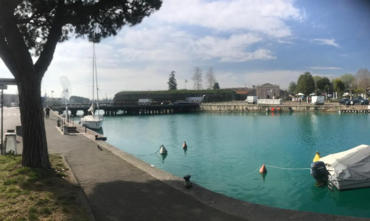 Sebino 11 Apartment Peschiera del Garda