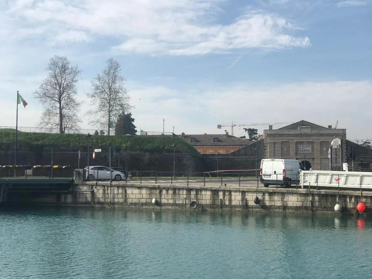 Sebino 11 Apartment Peschiera del Garda